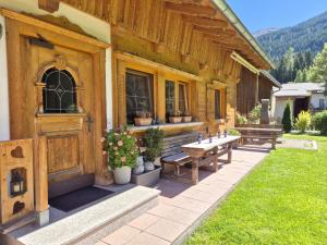 Die Gschnitztaler Sog im Gschnitztal ... Ferienwohnung Gschnitztal Stubaier-Alpen.jpg